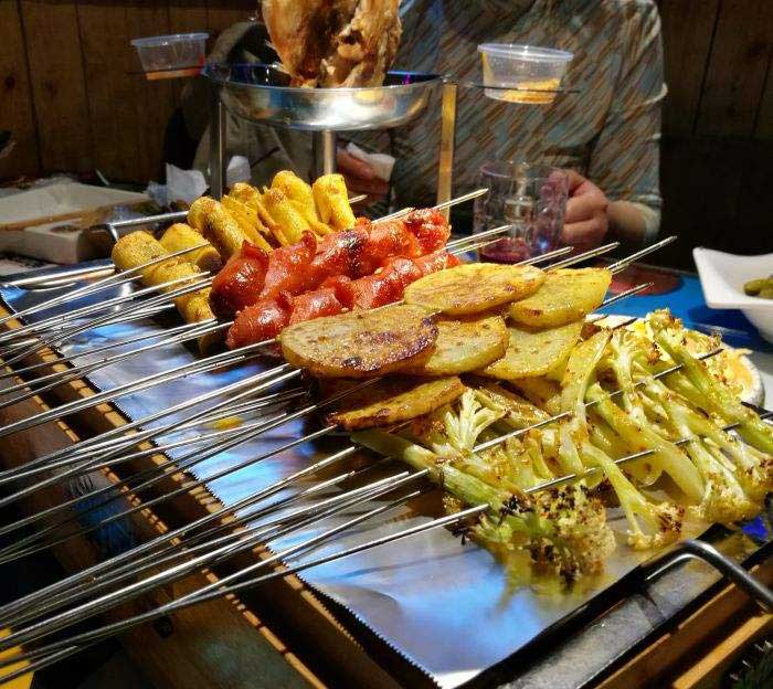 岚皋音乐烧烤吧